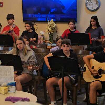 WMS Choir and Ukulele performance during local nursing home tour